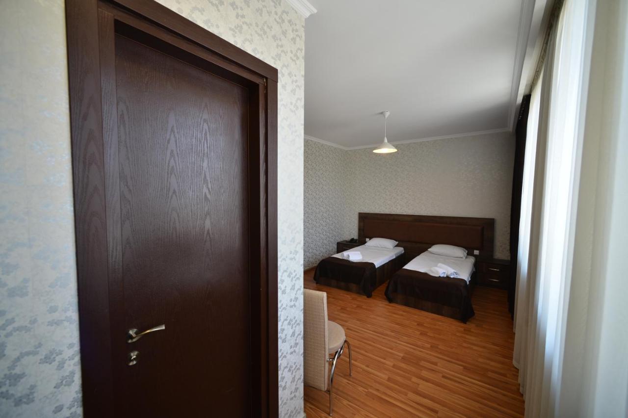Green Hotel Batumi Exterior photo